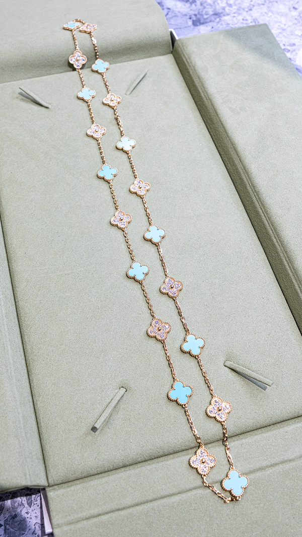 アクセサリー