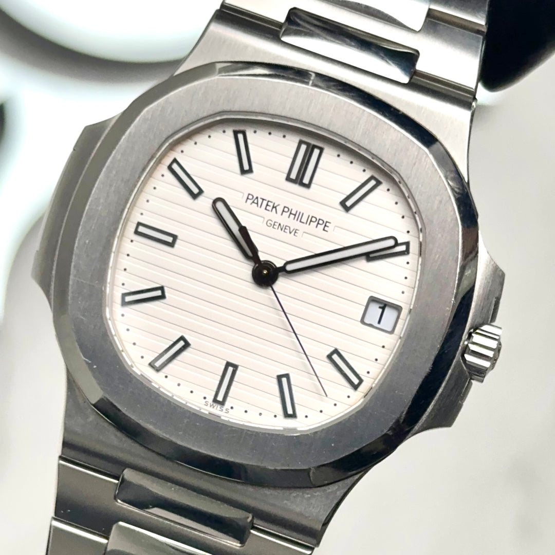 パテックフィリップ ノーチラス 5711/1A-011