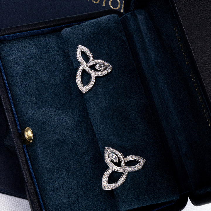 HARRY WINSTON リリークラスター ピアス 0.63CT
