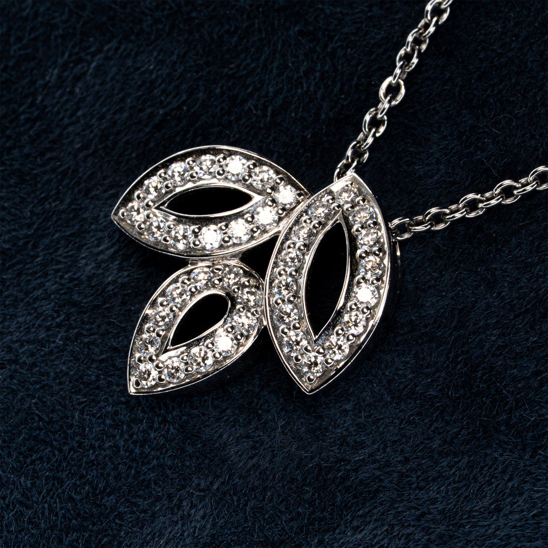 HARRY WINSTON リリークラスター ネックレス 0.19CT